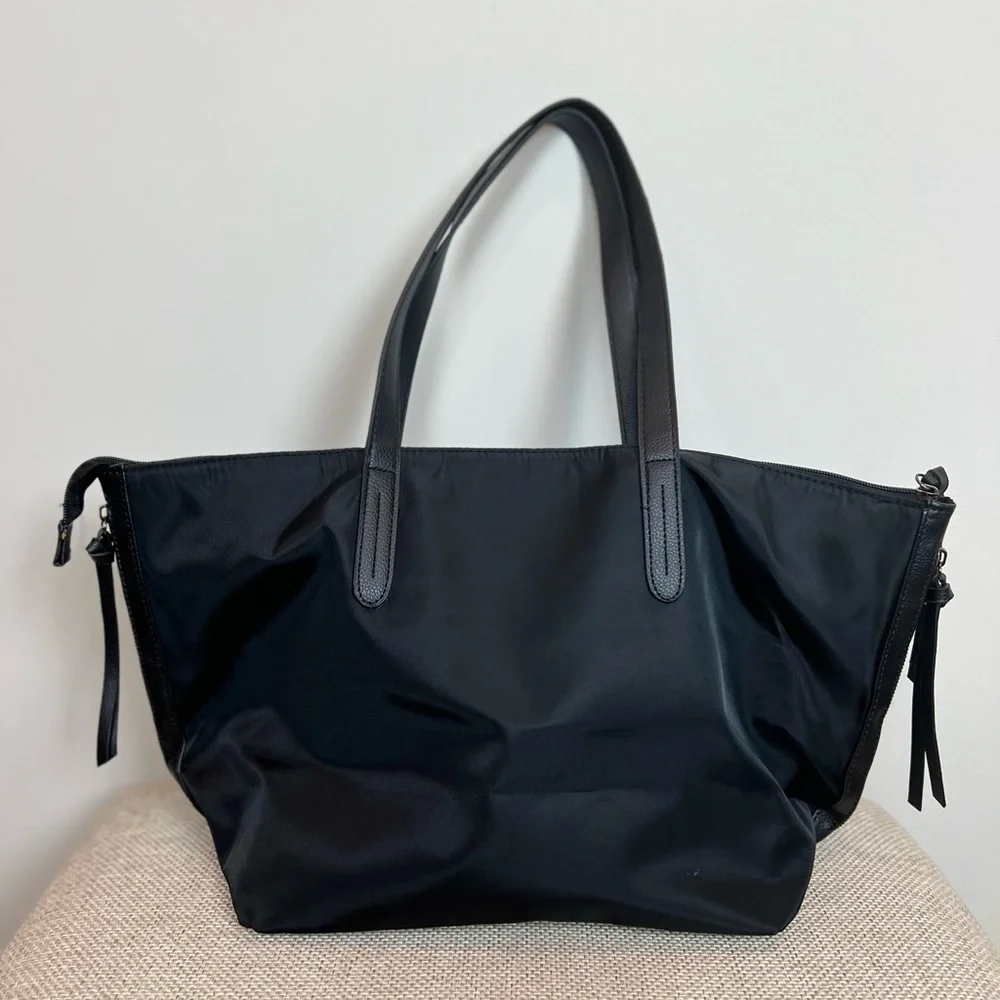 Botkier New York Bond Travel Tote
Bag Black - Picture 3 of 14